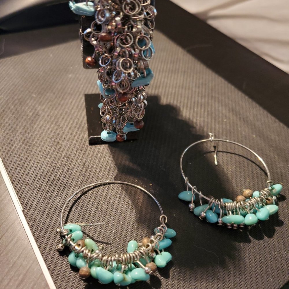 DAISY FUENTES silver and turquoise bracelet and earrings